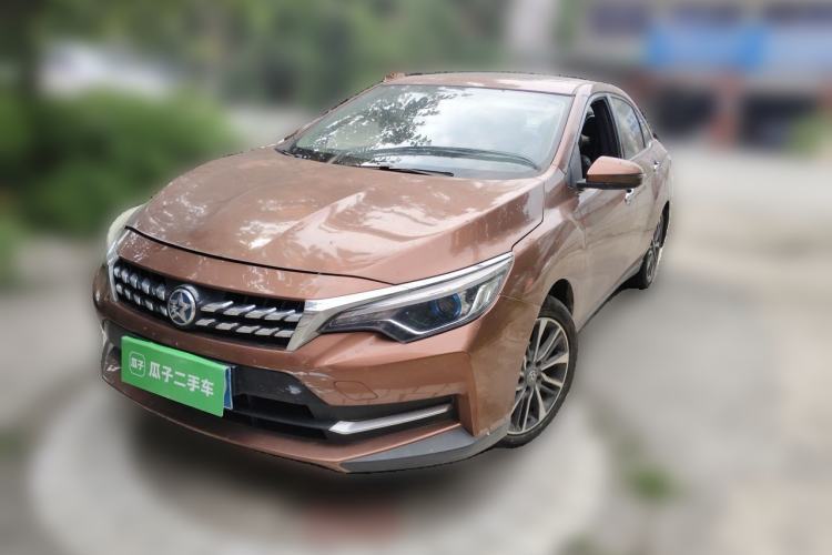 Used Venucia D60 2018 1.6L Manual Smart Connect Luxury Edition Guazi used car, China used car export, Used car for sale, Used cars, Cheapest cars for sale
