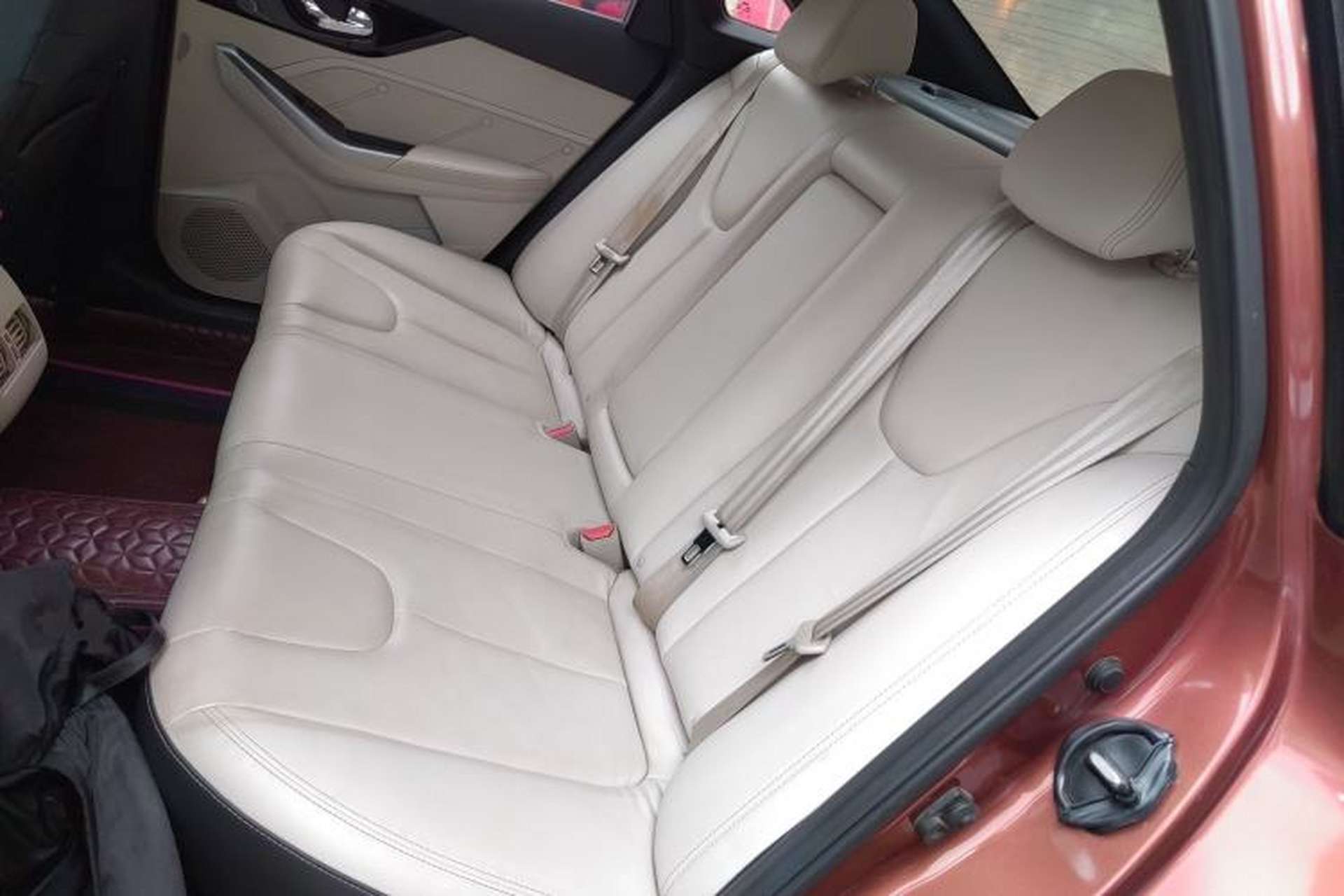 Used Venucia D60 2018 1.6L CVT Smart Connect Elite Edition Left Rear Seat