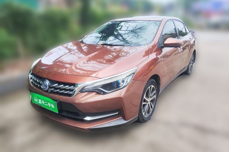 Used Venucia D60 2018 1.6L CVT Smart Connect Elite Edition Guazi used car, China used car export, Used car for sale, Used cars, Cheapest cars for sale
