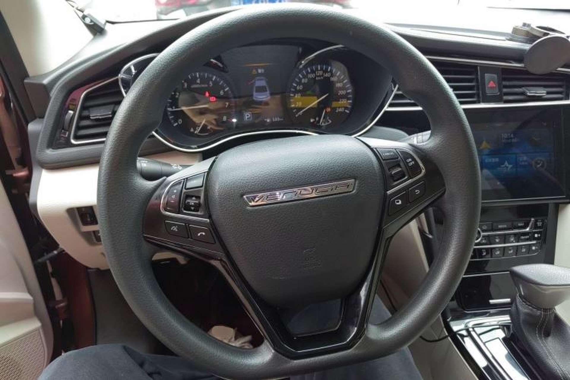 Used Venucia D60 2018 1.6L CVT Smart Connect Elite Edition Steering Wheel