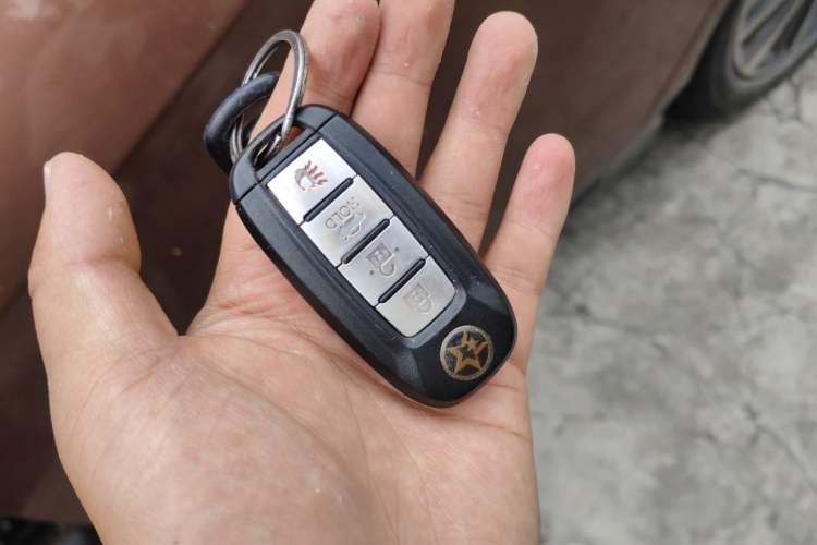 Used Venucia D60 2018 1.6L Manual Smart Connect Luxury Edition Vehicle Key