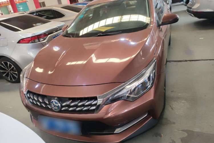 Used Venucia D60 2018 1.6L CVT Smart Connect Elite Edition Front