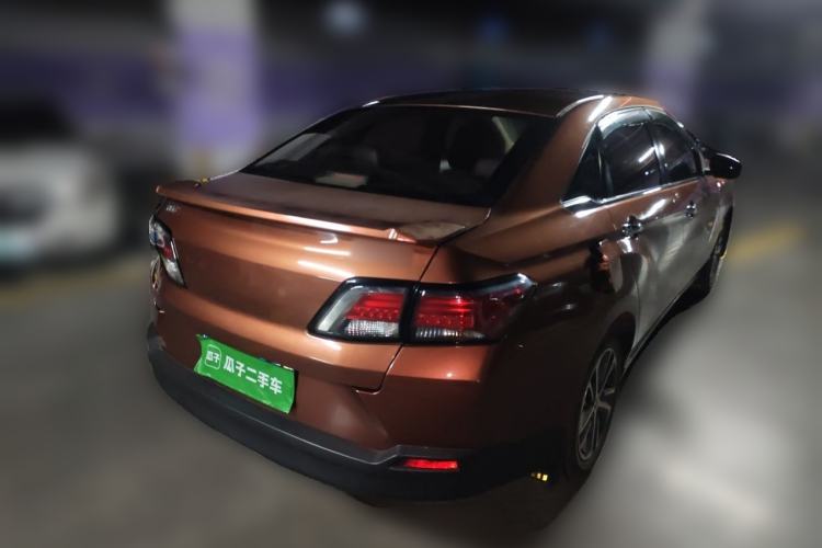 Used Venucia D60 2018 1.6L Manual Smart Connect Elite Edition Rear Right 45 Deg