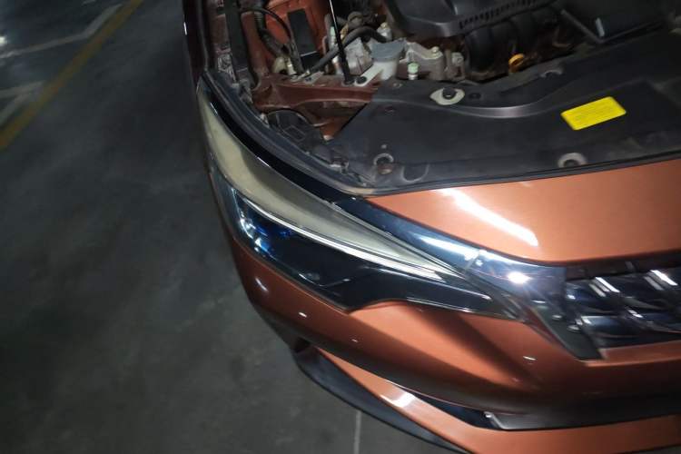 Used Venucia D60 2018 1.6L Manual Smart Connect Elite Edition Right Front Headlight