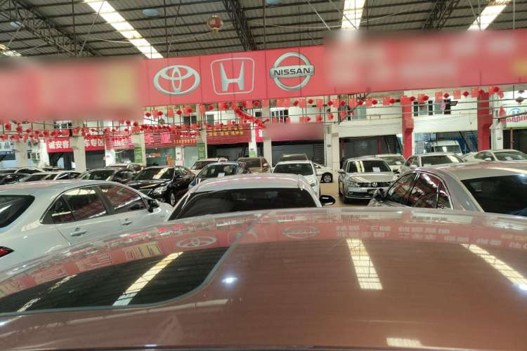 Used Venucia D60 2018 1.6L CVT Smart Connect Elite Edition Roof