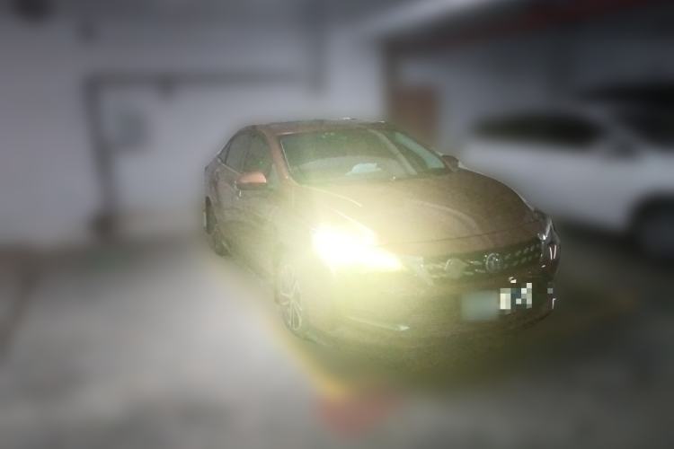 Used Venucia D60 2018 1.6L CVT Smart Connect Elite Edition Front Right 45 Deg