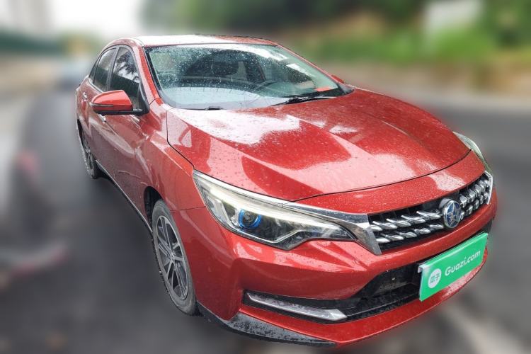 Used Venucia D60 2018 1.6L CVT Smart Connect Elite Edition Front Right 45 Deg