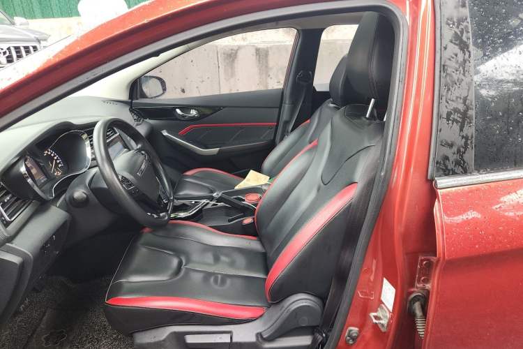 Used Venucia D60 2018 1.6L CVT Smart Connect Elite Edition Left Front Seat