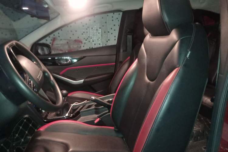 Used Venucia D60 2018 1.6L Manual Smart Connect Elite Edition Left Front Seat