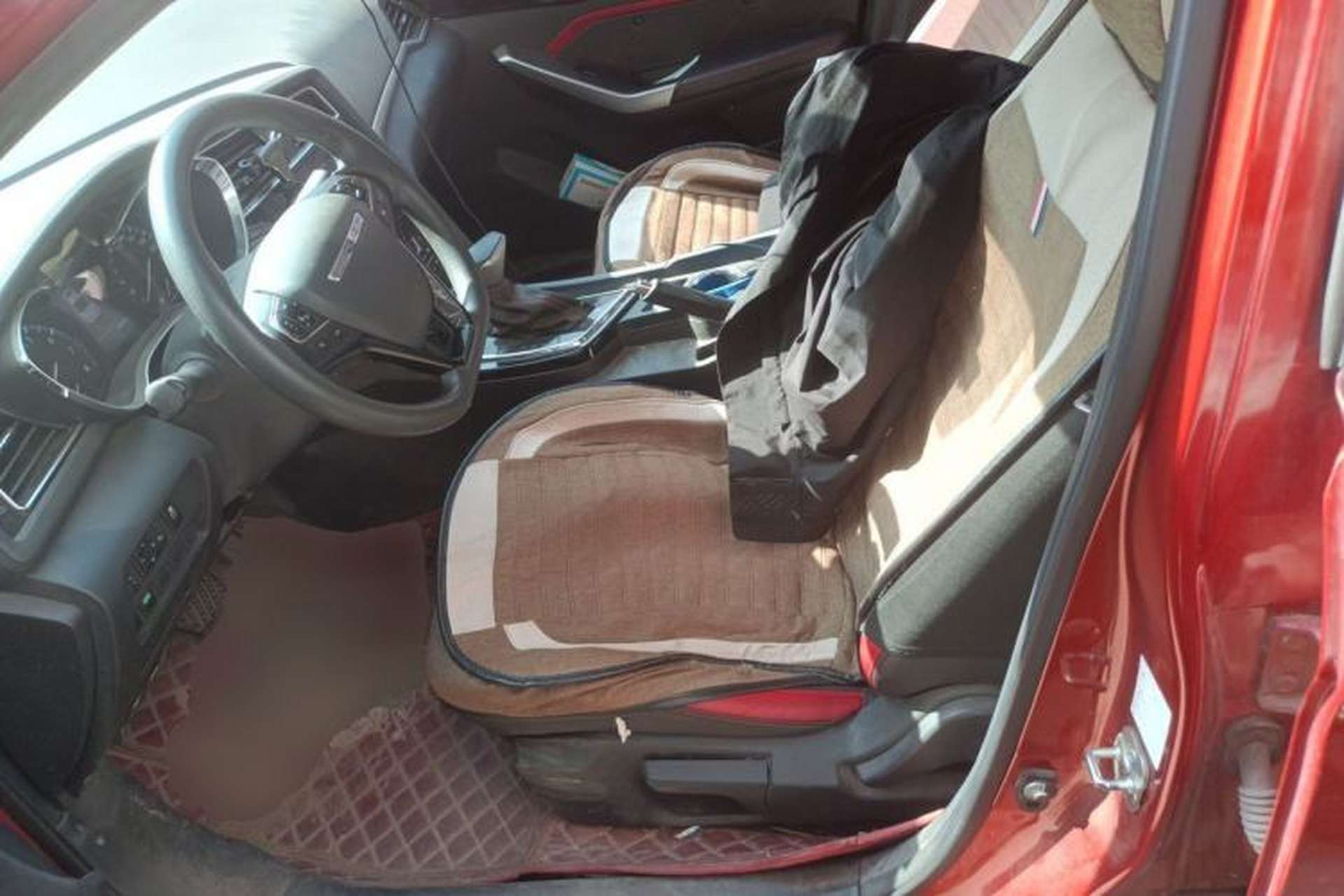 Used Venucia D60 2018 1.6L CVT Smart Connect Elite Edition Left Front Seat