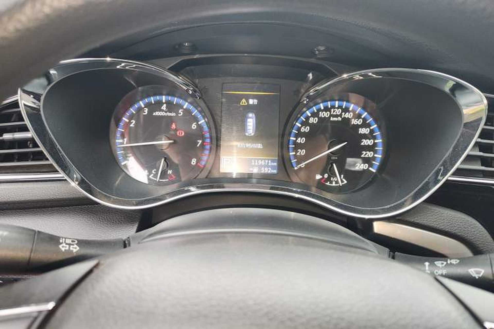 Used Venucia D60 2018 1.6L CVT Smart Connect Elite Edition Odometer Close Up