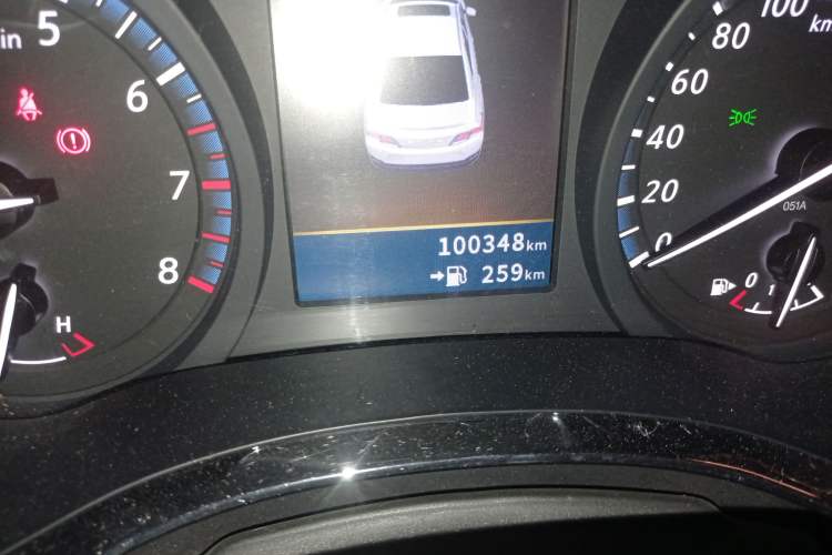 Used Venucia D60 2018 1.6L Manual Smart Connect Elite Edition Odometer Close Up