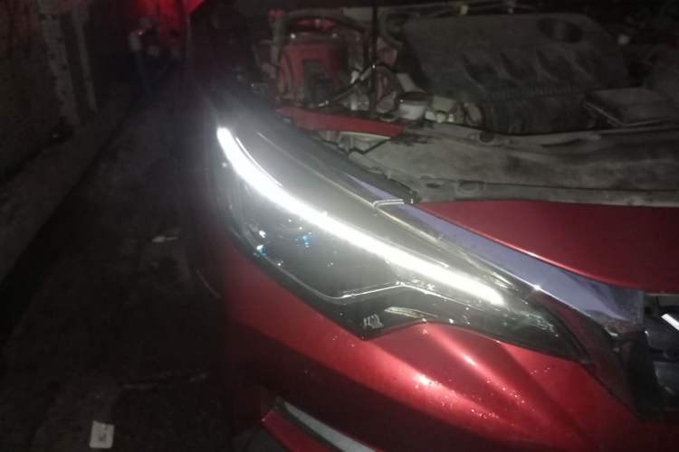 Used Venucia D60 2018 1.6L Manual Smart Connect Elite Edition Right Front Headlight
