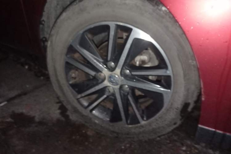 Used Venucia D60 2018 1.6L Manual Smart Connect Elite Edition Right Front Wheel Hub