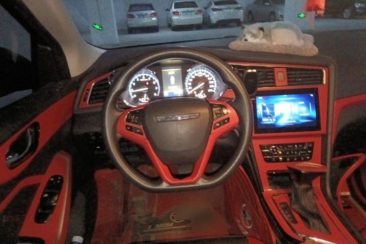 Used Venucia D60 2018 1.6L CVT Smart Connect Elite Edition Steering Wheel