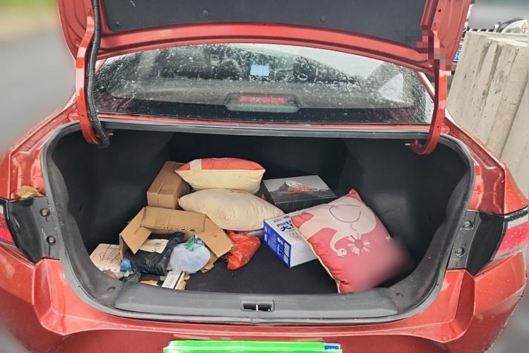 Used Venucia D60 2018 1.6L CVT Smart Connect Elite Edition Trunk