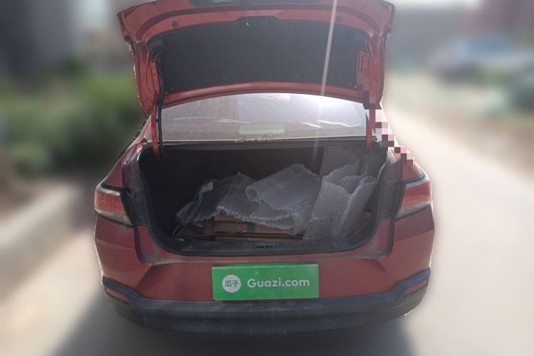 Used Venucia D60 2018 1.6L CVT Smart Connect Elite Edition Trunk