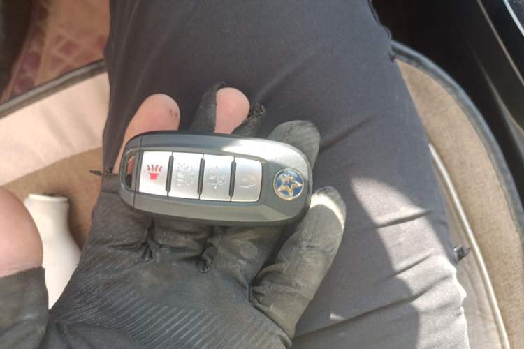 Used Venucia D60 2018 1.6L CVT Smart Connect Elite Edition Vehicle Key