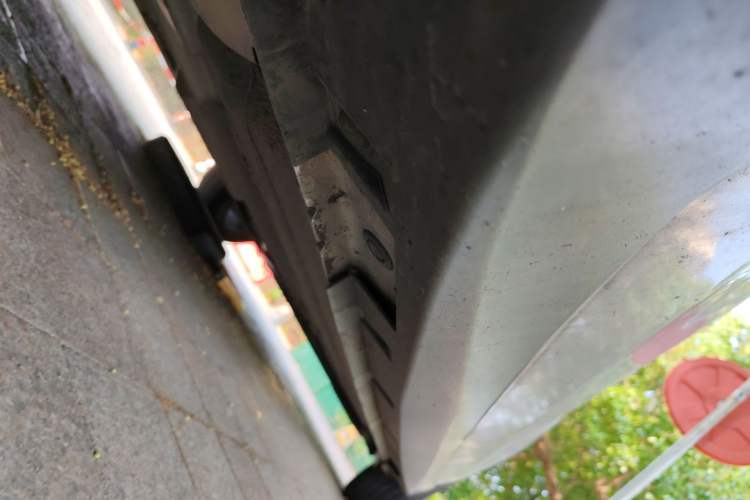 Used Venucia D60 2018 1.6L CVT Smart Connect Elite Edition Chassis Front Left