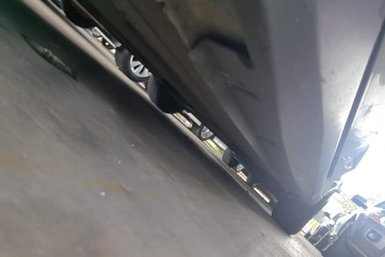 Used Venucia D60 2018 1.6L CVT Smart Connect Elite Edition Chassis Front Left