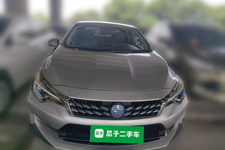 Used Venucia D60 2018 1.6L CVT Smart Connect Elite Edition Front