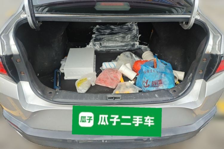 Used Venucia D60 2018 1.6L CVT Smart Connect Elite Edition Trunk