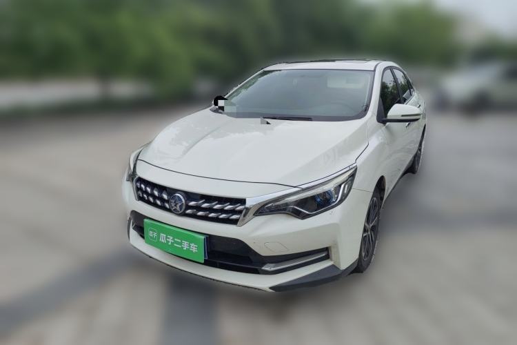 Used Venucia D60 2018 1.6L CVT Smart Connect Elite Edition Guazi used car, China used car export, Used car for sale, Used Venucia cars, Cheapest cars for sale