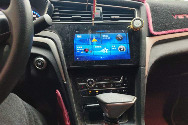 Used Venucia D60 2018 1.6L CVT Smart Connect Elite Edition Audio And AC Panel