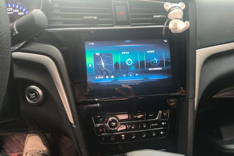 Used Venucia D60 2018 1.6L CVT Smart Connect Elite Edition Audio And AC Panel