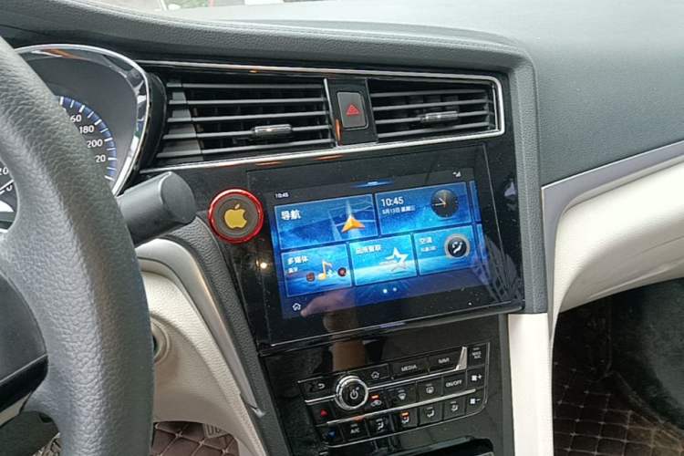 Used Venucia D60 2018 1.6L Manual Smart Connect Elite Edition Audio And AC Panel