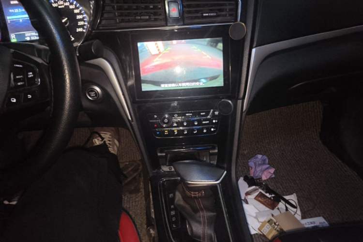Used Venucia D60 2018 1.6L CVT Smart Connect Elite Edition Audio And AC Panel