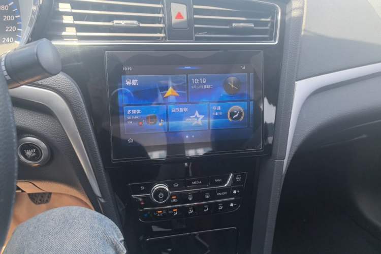 Used Venucia D60 2018 1.6L Manual Smart Connect Elite Edition Audio And AC Panel