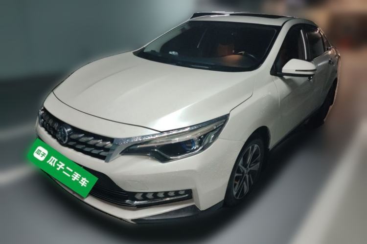 Used Venucia D60 2018 1.6L CVT Smart Connect Elite Edition Guazi used car, China used car export, Used car for sale, Used  cars, Cheapest cars for sale
