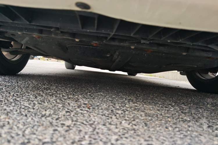 Used Venucia D60 2018 1.6L CVT Smart Connect Elite Edition Chassis Front