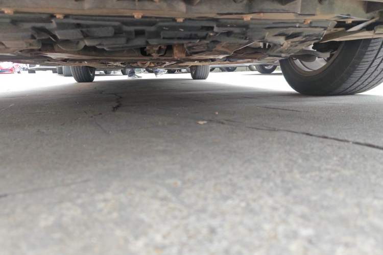 Used Venucia D60 2018 1.6L CVT Smart Connect Elite Edition Chassis Front