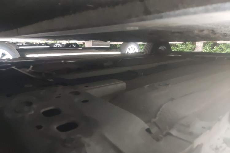 Used Venucia D60 2018 1.6L Manual Smart Connect Elite Edition Chassis Front Right