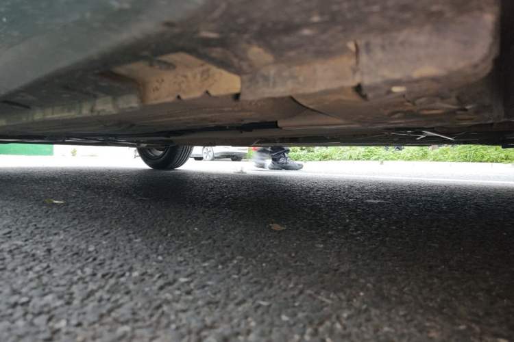 Used Venucia D60 2018 1.6L CVT Smart Connect Elite Edition Chassis Front Right