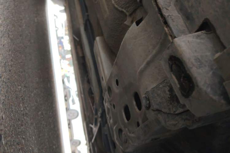 Used Venucia D60 2018 1.6L CVT Smart Connect Elite Edition Chassis Front Right