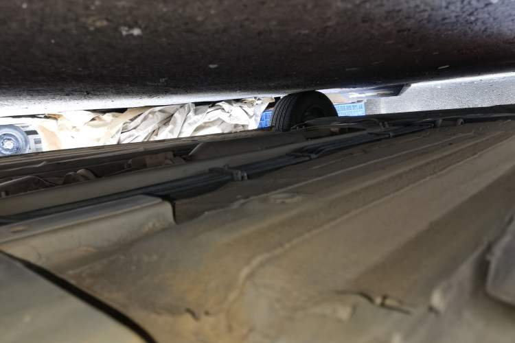 Used Venucia D60 2018 1.6L Manual Comfort Edition Chassis Front Right