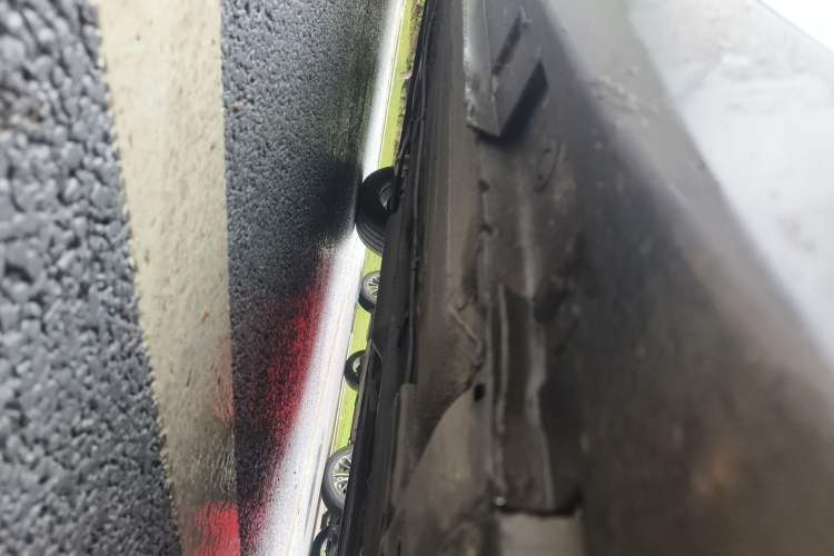 Used Venucia D60 2018 1.6L Manual Comfort Edition Chassis Front Right