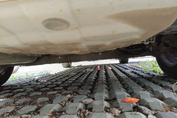 Used Venucia D60 2018 1.6L CVT Smart Connect Elite Edition Chassis Rear