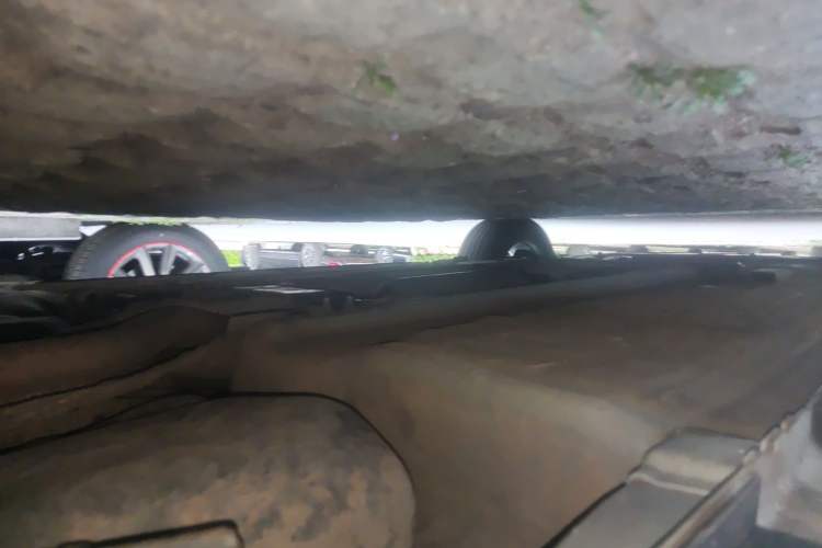 Used Venucia D60 2018 1.6L Manual Smart Connect Elite Edition Chassis Rear Left