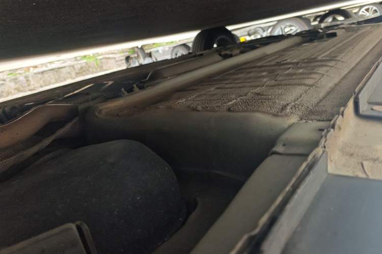 Used Venucia D60 2018 1.6L CVT Smart Connect Elite Edition Chassis Rear Left