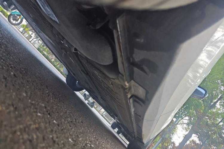 Used Venucia D60 2018 1.6L CVT Smart Connect Elite Edition Chassis Rear Right