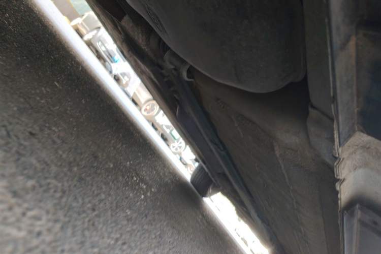 Used Venucia D60 2018 1.6L CVT Smart Connect Elite Edition Chassis Rear Right