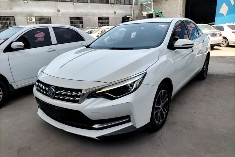 Used Venucia D60 2018 1.6L Manual Smart Connect Elite Edition Guazi used car, China used car export, Used car for sale, Used cars, Cheapest cars for sale