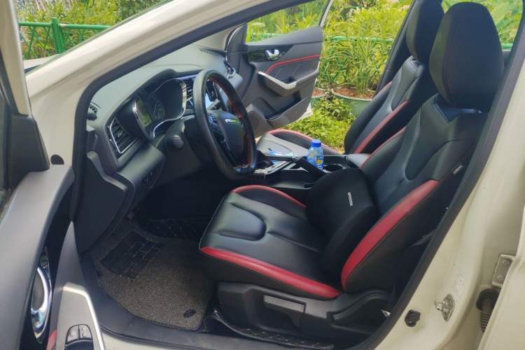 Used Venucia D60 2018 1.6L CVT Smart Connect Elite Edition Driver Seat