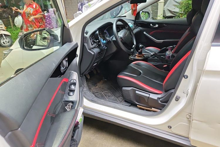 Used Venucia D60 2018 1.6L Manual Smart Connect Elite Edition Driver Seat