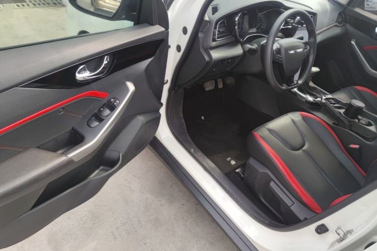 Used Venucia D60 2018 1.6L CVT Smart Connect Elite Edition Driver Seat