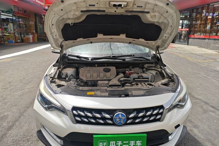 Used Venucia D60 2018 1.6L CVT Smart Connect Elite Edition Engine Bay